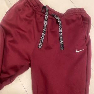 NIKE JOGGERS, maroon medium